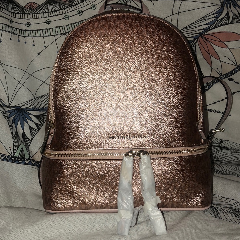 NWT Michael Kors Rhea Rose Gold Backpack